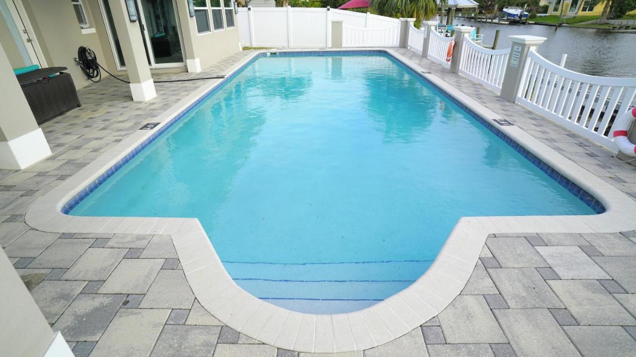 Dolphin Cove In Cocoa Beach Fl Екстер'єр фото